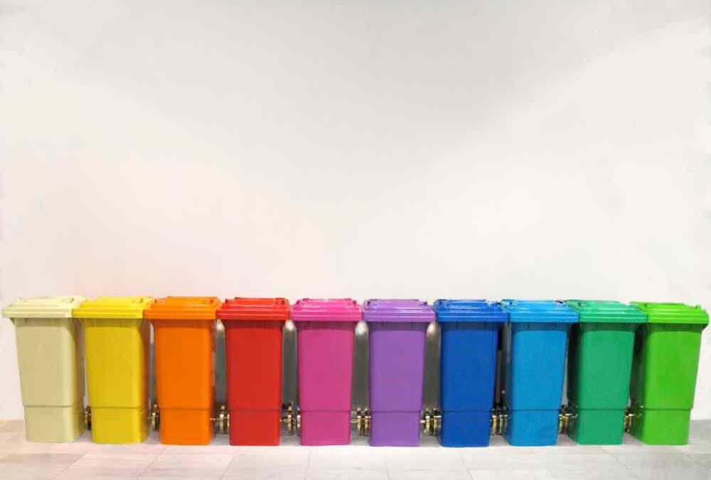 “Pantone” objeto-contenedor CHUS GARCÍA-FRAILE