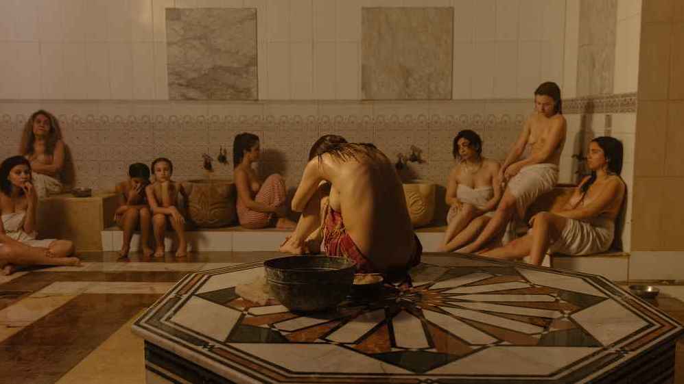YUMNA AL-ARASHI Shedding Skin, video. 2018