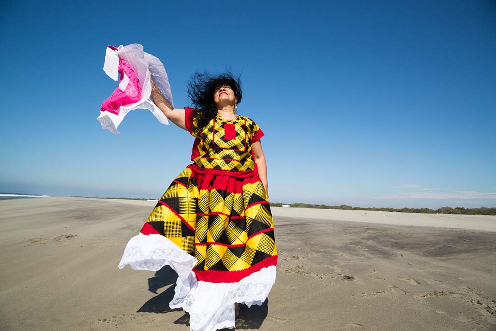 Deyanira, Judith Romero | Mujeres Mirando Mujeres | Dayma Crespo